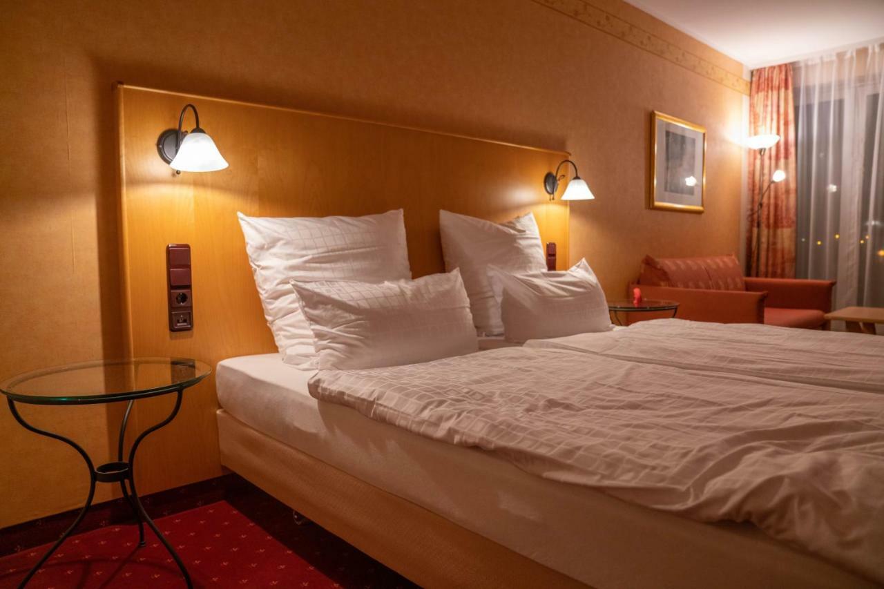 Hotel Loewenstein Gerolstein Buitenkant foto